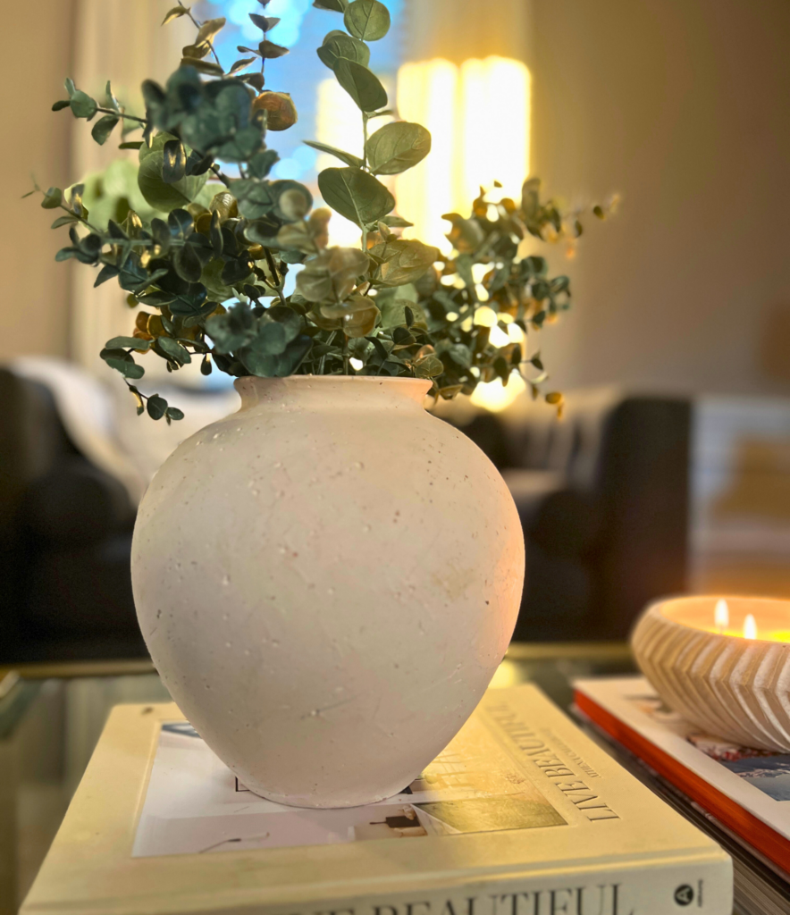 minimal winter decorating ideas for a cozy living room