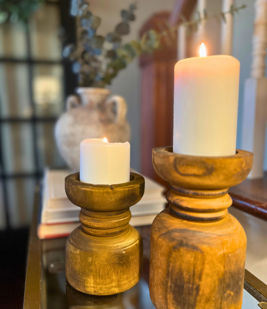 winter decorating ideas with candles and warm lighting